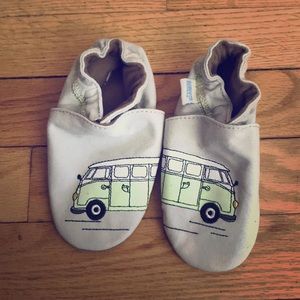 Robeez soft soles NWOT